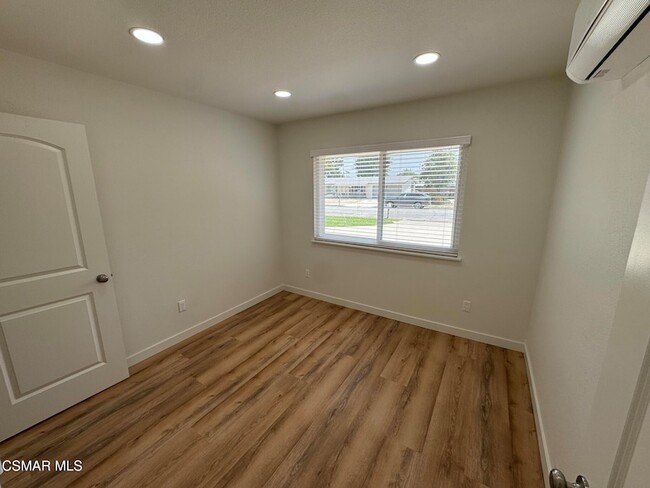 Photo - 1281 Hartley Ave Unit B