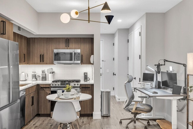 Photo - 95 Wall St Unit FL2-ID408745P