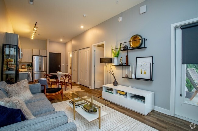 1BR, 1BA - 640 SF Model - Grand Flats