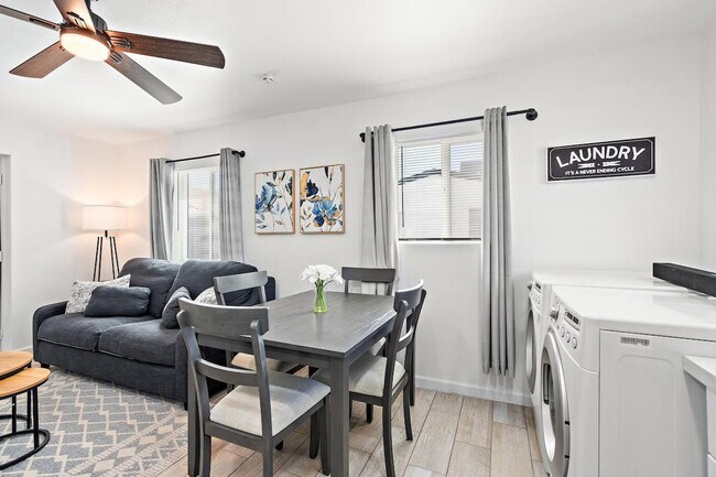 Photo - 2302 W Colter St Unit ID1244357P