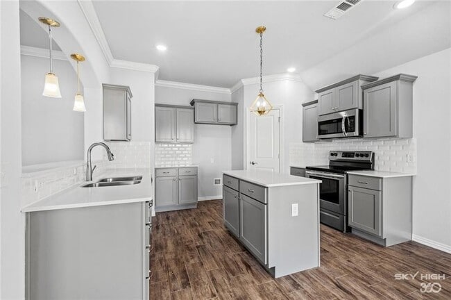 Photo - 53 S Geranium Ln