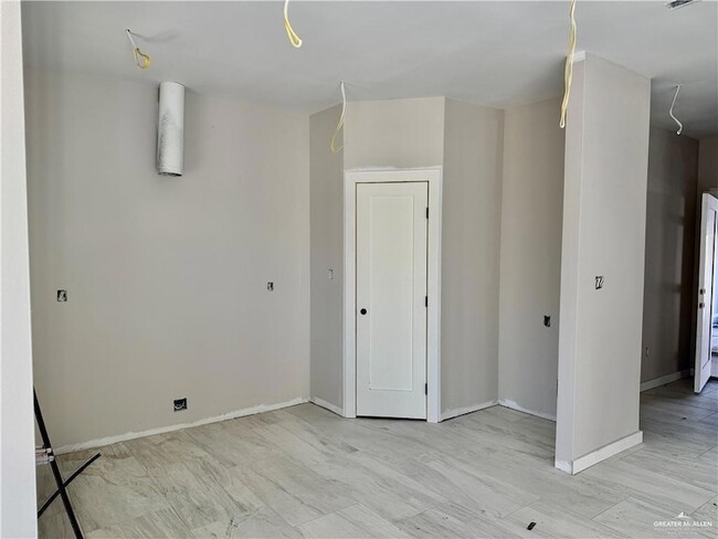 Photo - 2206 Corales St