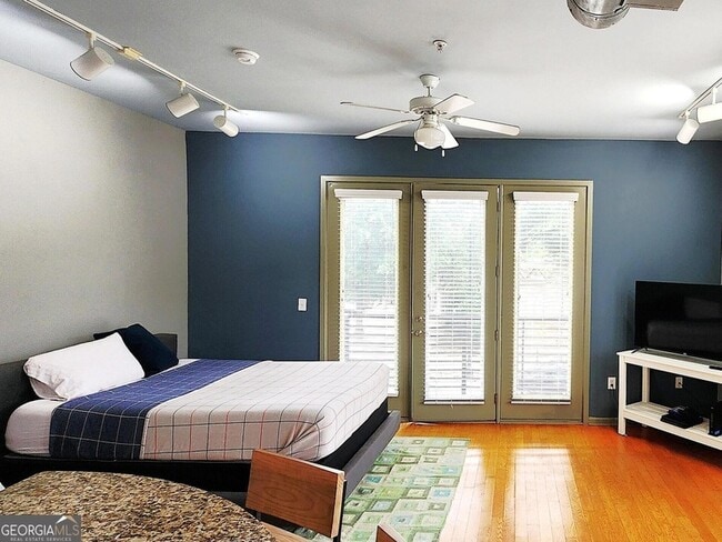 Photo - 5300 Peachtree Rd Unit 2303