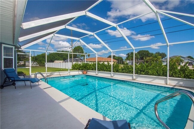Photo - 110 Duban St