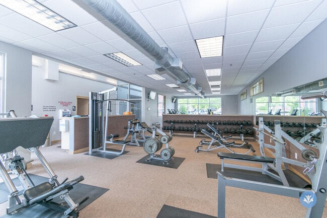 Photo - Chateau At Holmes Lake