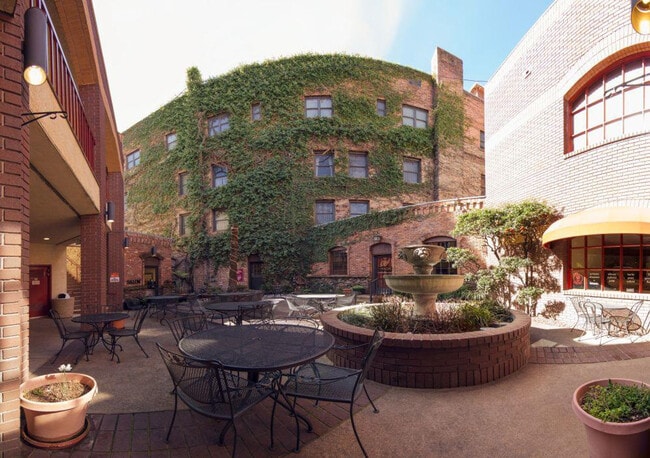 Photo - 300 Main St Unit ID1265985P