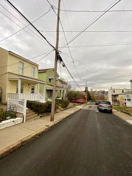 Photo - 1614 Myler St