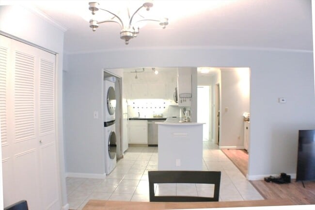 Photo - 55 Tall Oaks Dr Unit 407