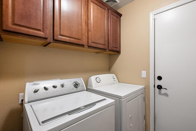 Photo - 2949 E Crescent Way Unit SI ID1244319P