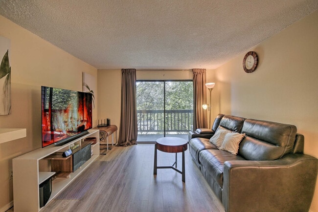 Building Photo - 611 SW 5th Ct Unit SI ID1546325P