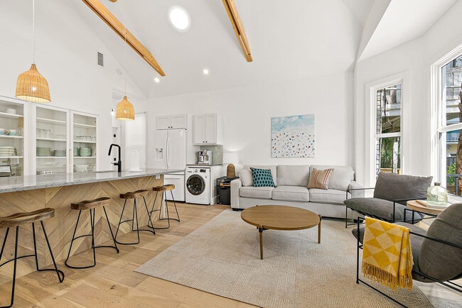 Photo - 90 De Haven St Unit ID1281966P