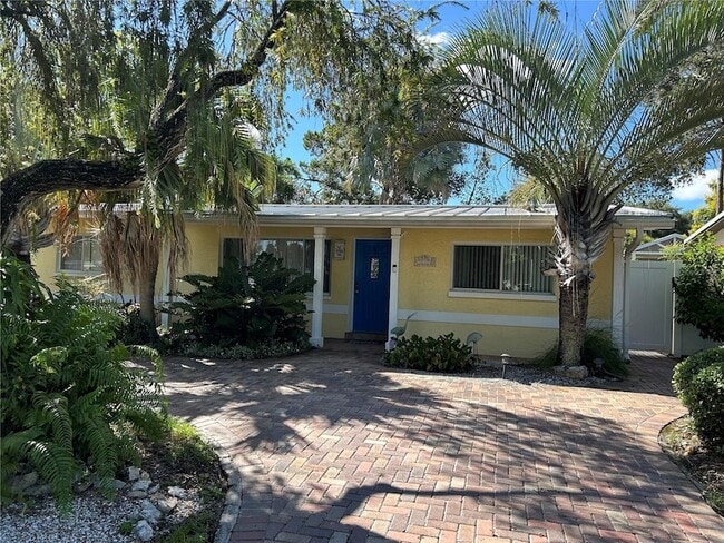 Building Photo - 10172 63rd Ave N