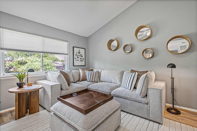 Building Photo - 5909 Cherry Loop Unit ID1292403P