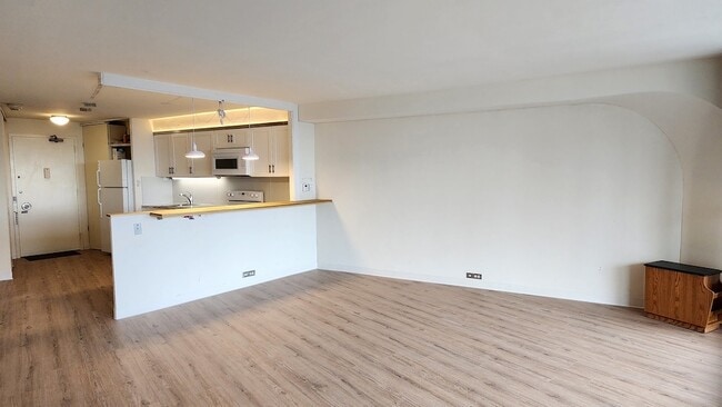 Photo - 300 N State St Unit 3128