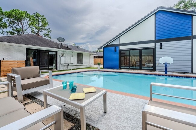 Photo - 6518 Kury Ln