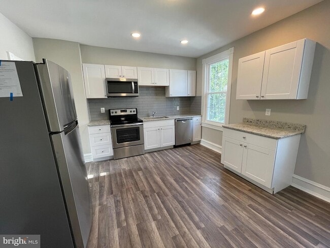 Photo - 10 Clifton Ave