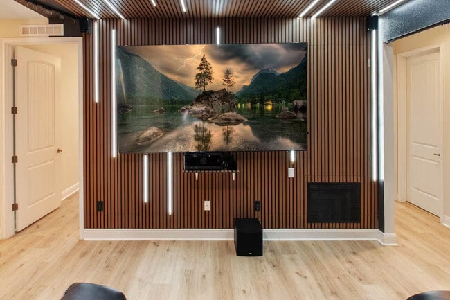 Photo - 421 Burma St Unit SI ID1473064P