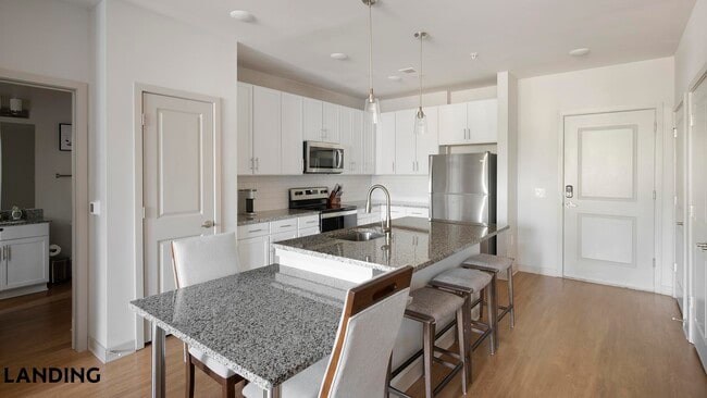 Photo - 3237 Memorial Blvd Unit 2203