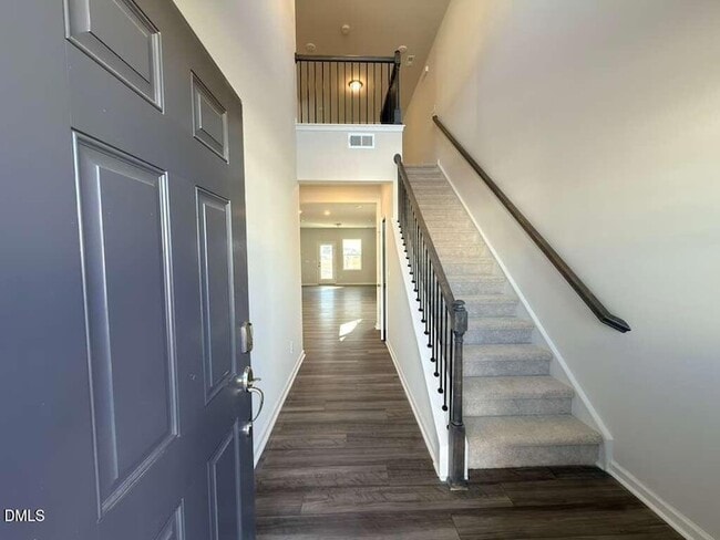 Photo - 2007 English Saddle Ln