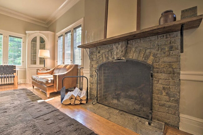 Photo - 326 N Grove Ave Unit ID1305345P