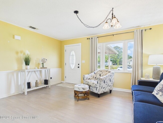 Photo - 520 Jupiter Blvd NW