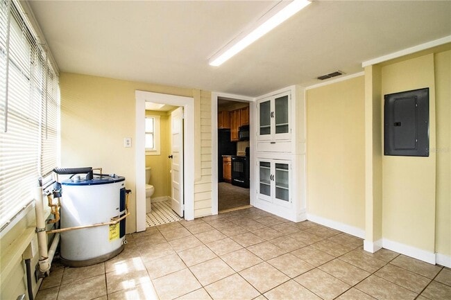 Photo - 412 E Tillman Ave