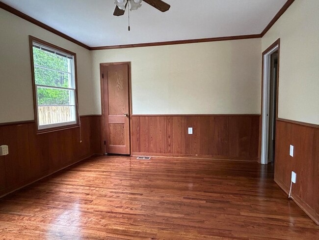 Photo - 408 Palm Dr S