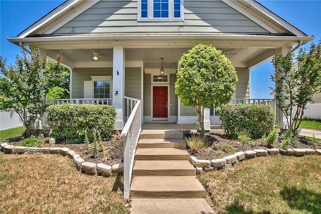 Building Photo - 1701 Kennessaw Dr