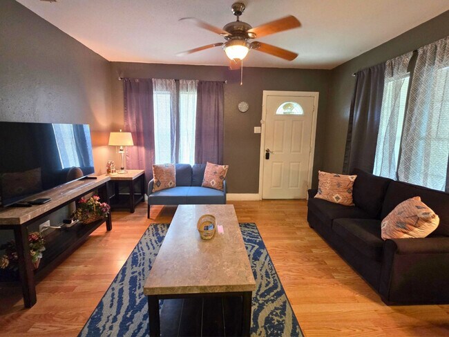 Photo - 132 N Estelle St Unit SI ID1526930P