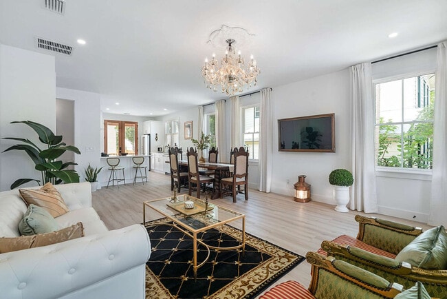 Photo - 30 W Castillo Dr Unit ID1281932P