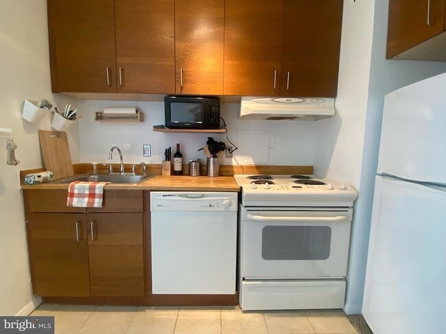 Photo - 1435 4th St NW Unit B602