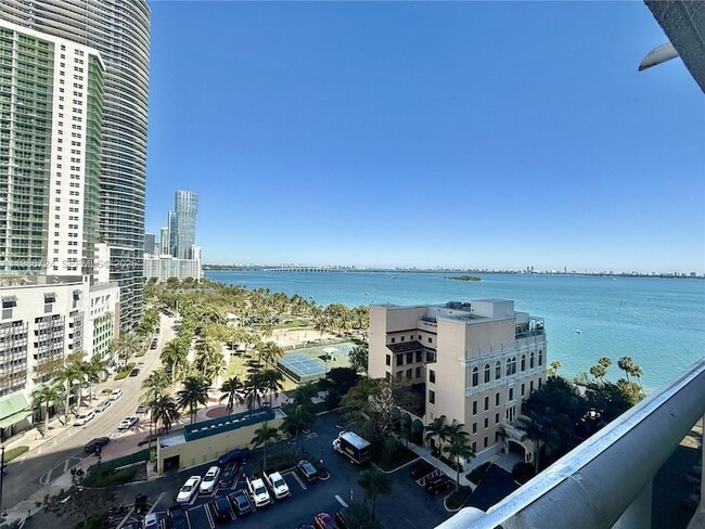 Photo - 1717 N Bayshore Dr Unit A-1548
