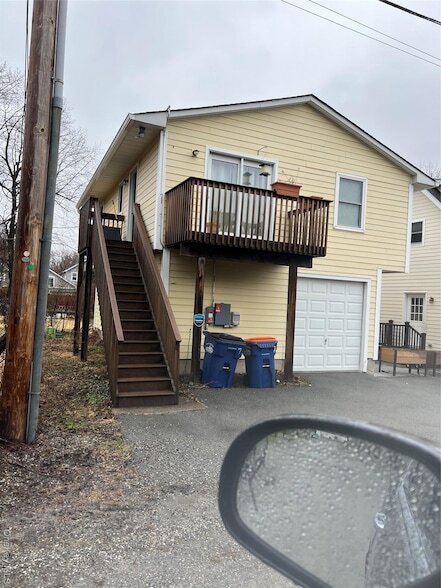 Building Photo - 7 W Bank St Unit 2