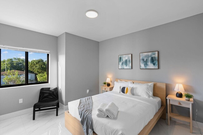 Photo - 1350 NW 28th St Unit FL1-ID1258049P