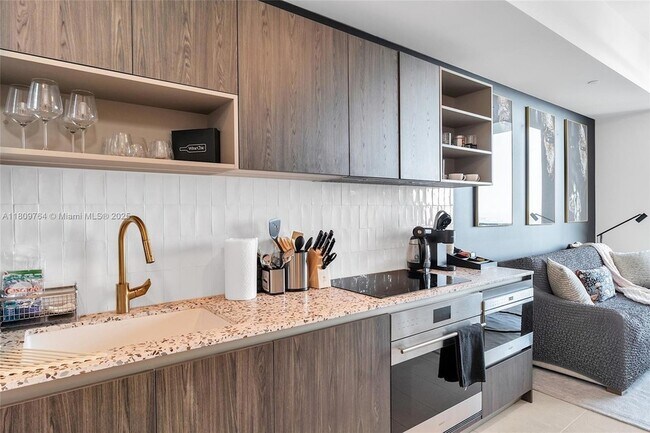 Photo - 601 NE 1st Ave Unit 4907