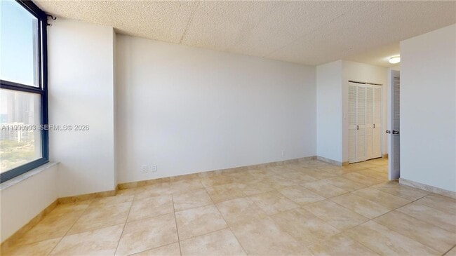 Photo - 2500 Parkview Dr Unit 1909