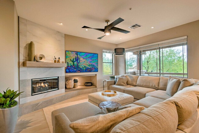 Building Photo - 11500 E Cochise Dr Unit SI FL2-ID1545950P