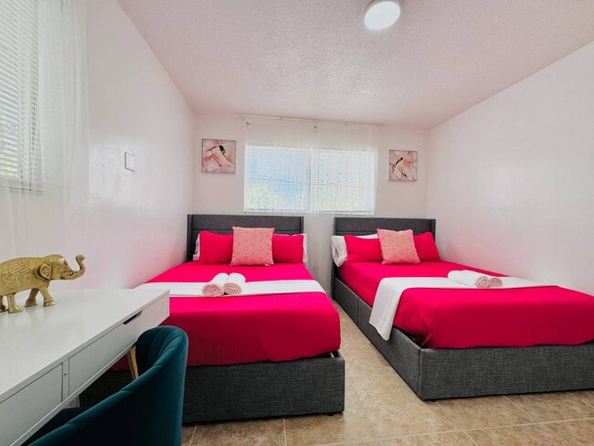 Photo - 828 SW 2nd St Unit ID1258740P