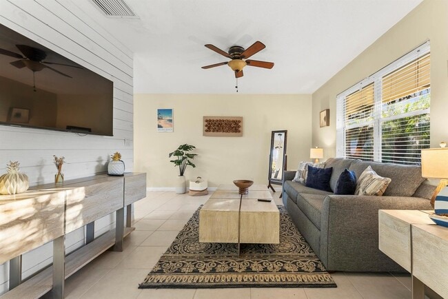 Photo - 630 Allen Ave Unit B