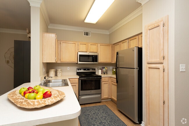 1 BR, 1 BA 797 SF - Chappell Creek Village