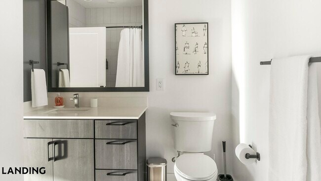 Photo - 1007 S Mint St Unit 809