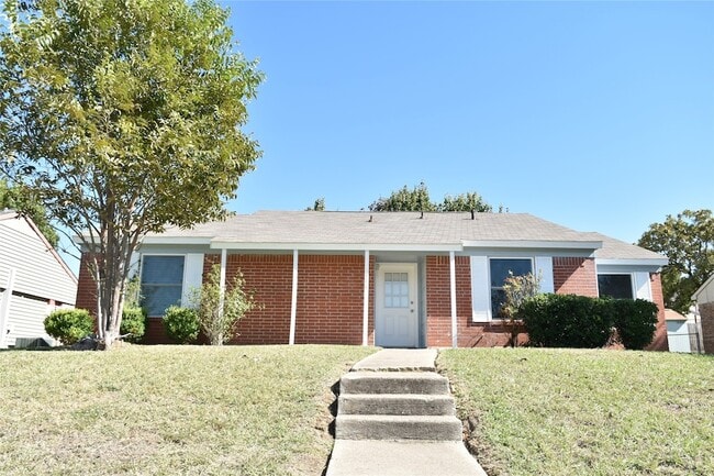 Building Photo - 2014 High Bluff Dr