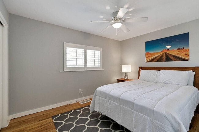 Photo - 3296 S Grape St Unit ID1013118P