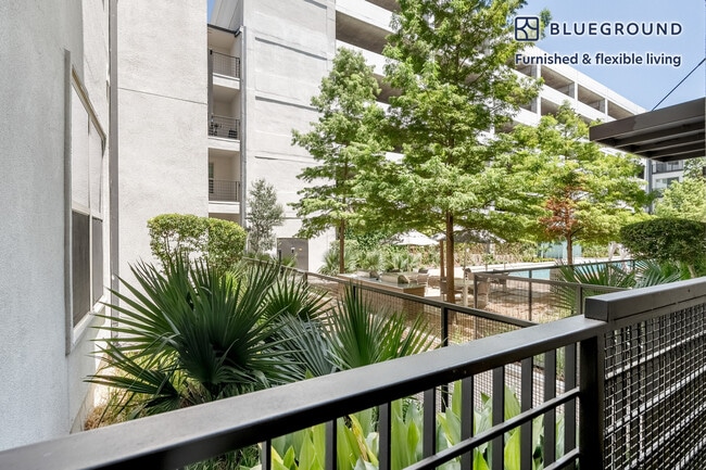 Photo - 3210 Esperanza Crossing Unit FL1-ID204