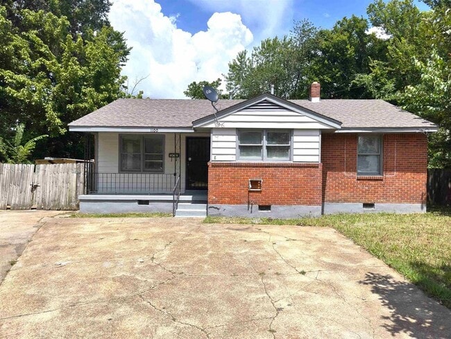 Building Photo - 1100 Danita Cove