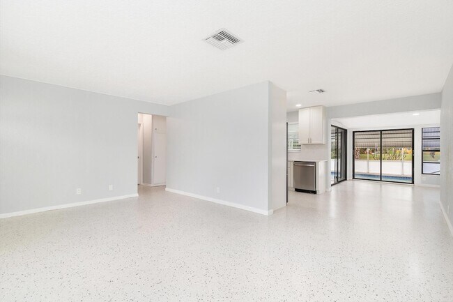 Photo - 250 Arlington Rd