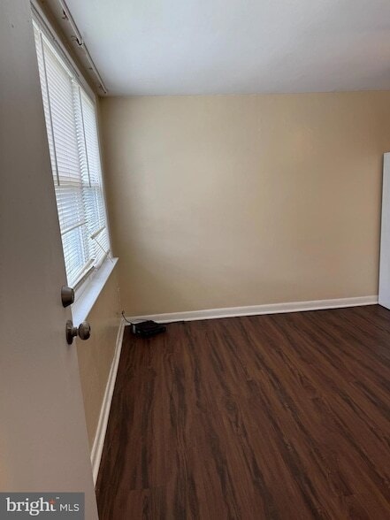 Photo - 7122 Clinton Rd