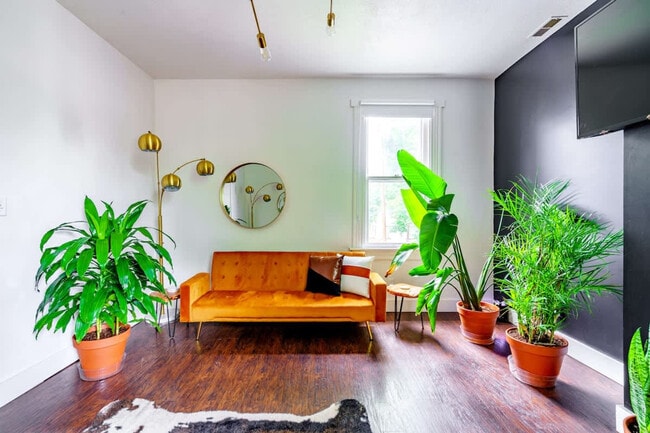 Photo - 241 W Water St Unit ID1265609P