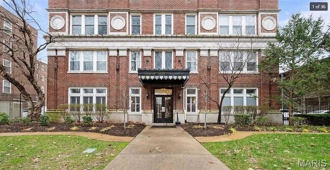 Building Photo - 5330 Pershing Ave Unit 503