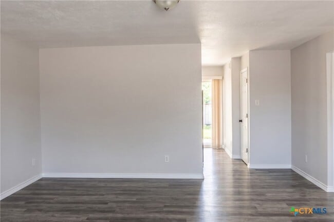 Photo - 2102 Hunt Dr Unit B